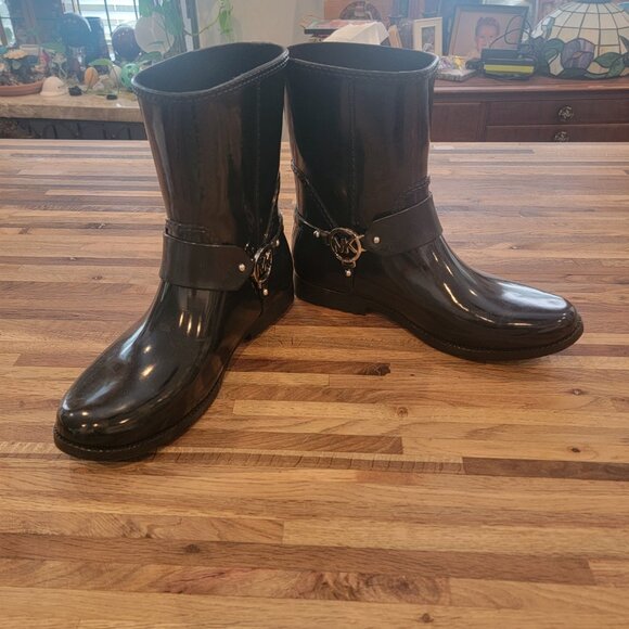 Michael Kors FULTON HARNESS Black Rain Bootie Ankle Boots - Picture 9 of 12